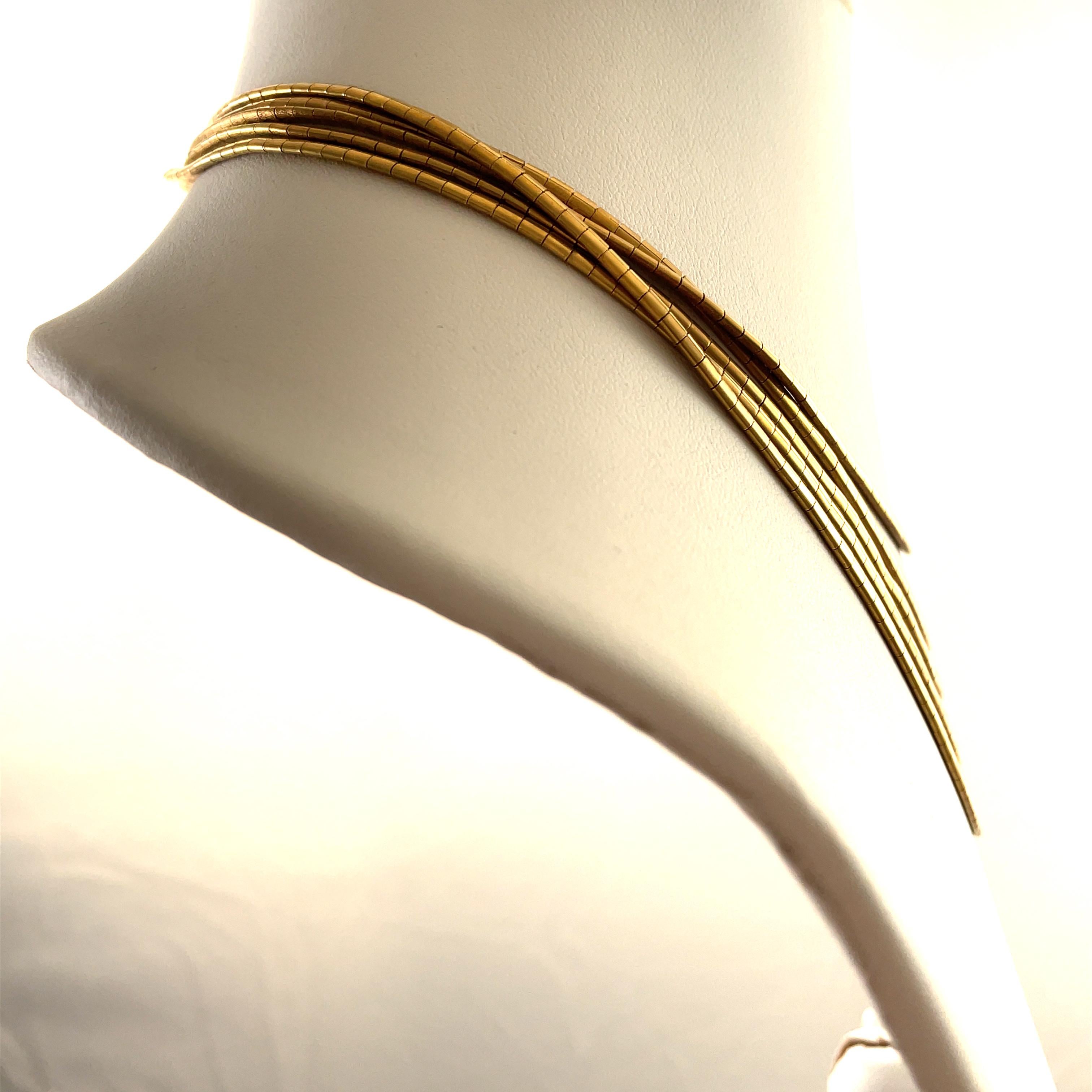 Collana a catena a 5 file in oro giallo 18 carati da 88,18 grammi In condizioni ottime a BEVERLY HILLS, CA