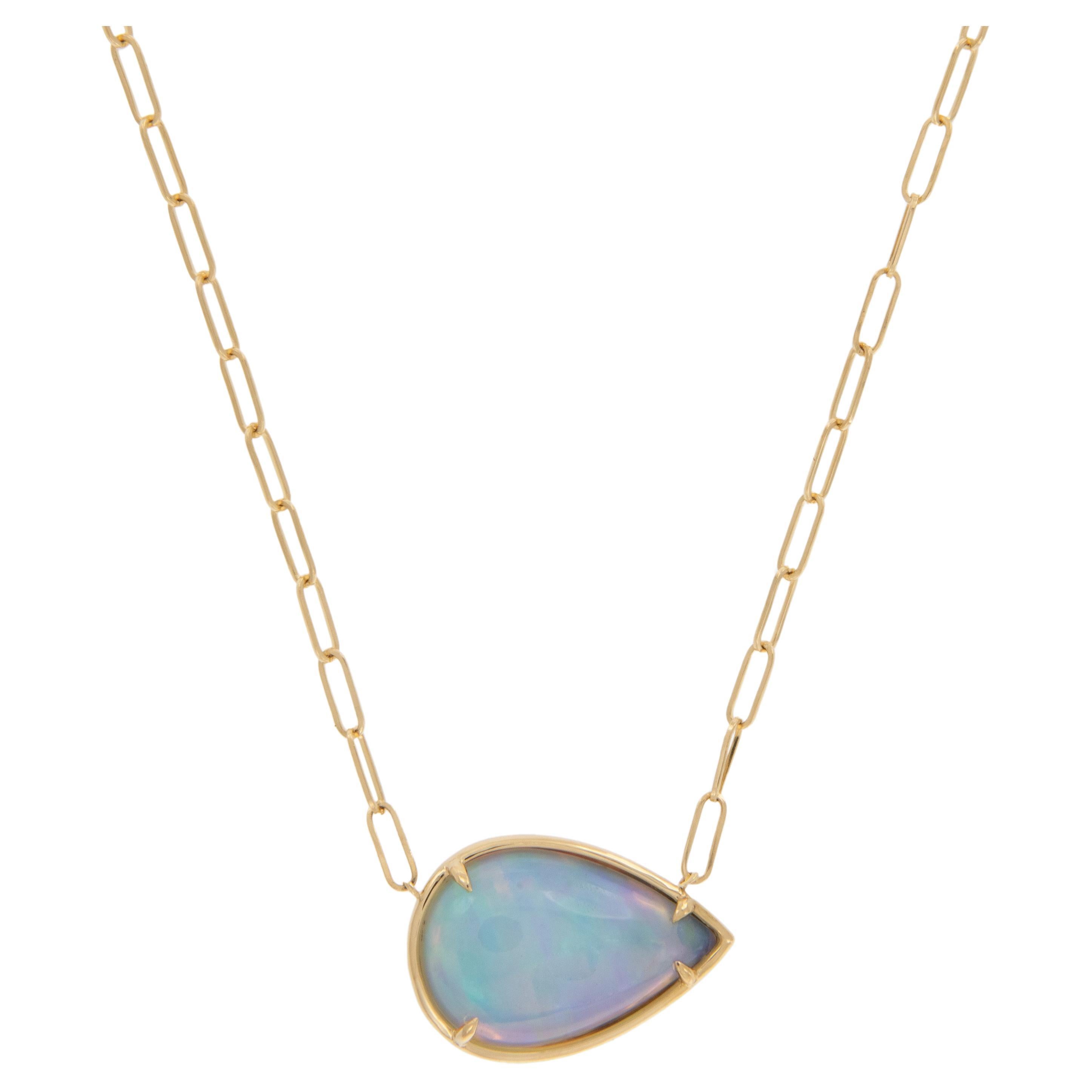 18 Karat Yellow Gold 5.03 Carat Opal Necklace With solid Paperclip Chain For Sale