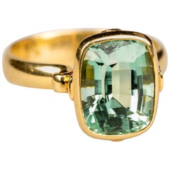 18 Karat Yellow Gold 5.32 Carat Mint Green Tourmaline Ring