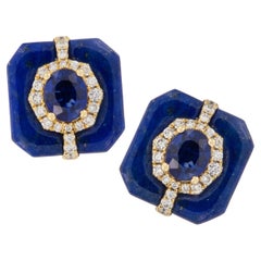 Or jaune 18 carats 5,63 carats Clous d'oreilles en lapis, saphirs 1,04 carat et diamants