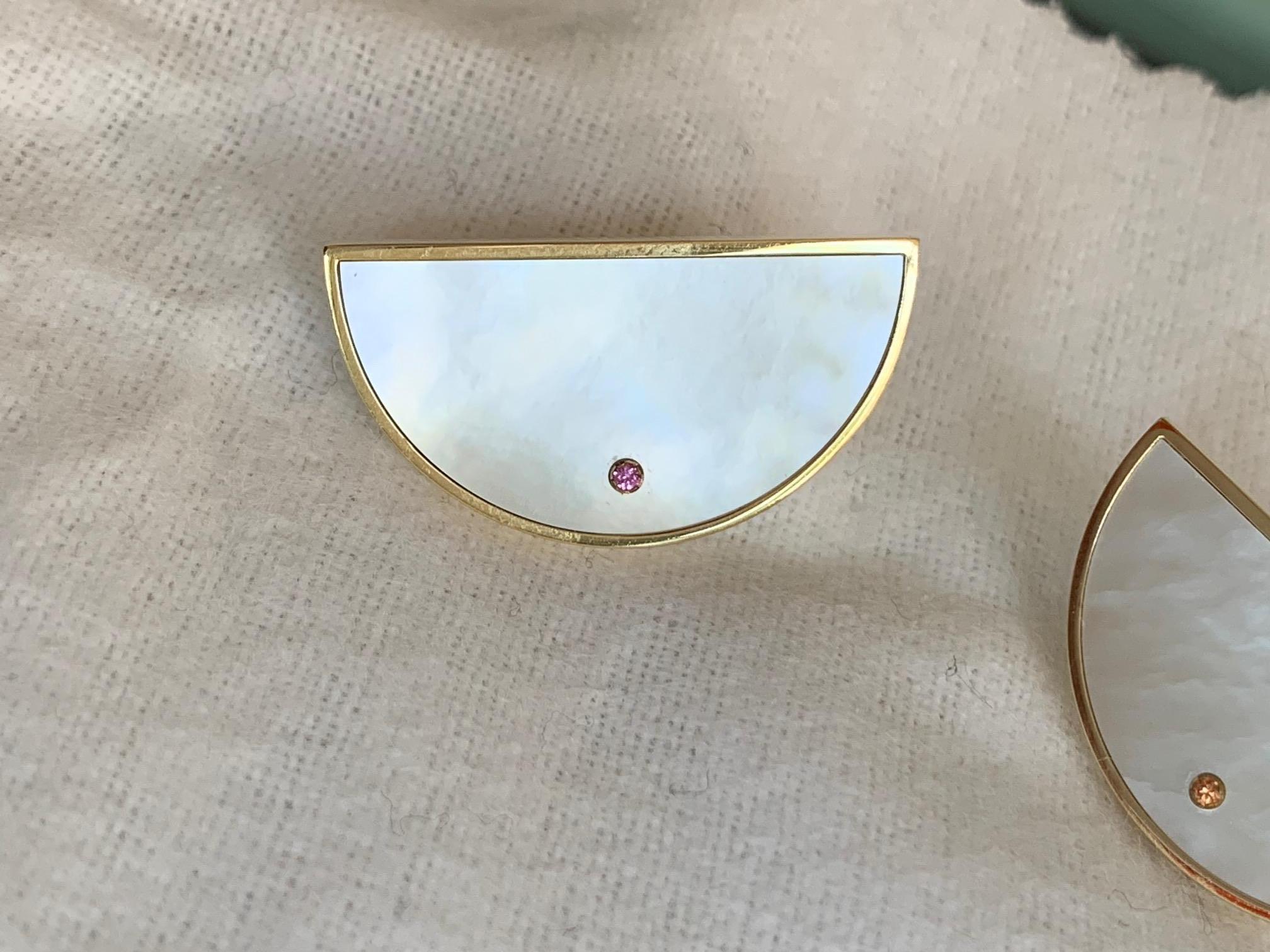 18 Karat Yellow Gold (5gr),  Mother of Pearl and sapphires Half moon Earrings For Sale 1
