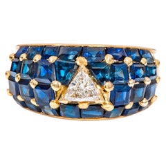 18 Karat Yellow Gold 6.20 Carat Diamond and Sapphire Statement Ring