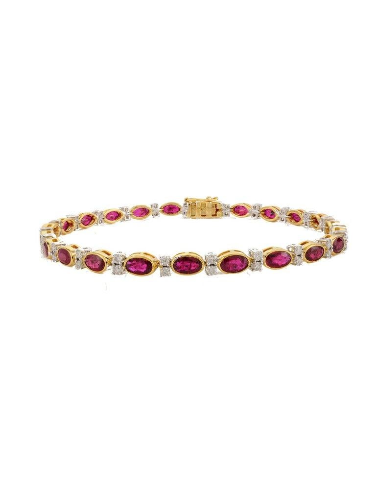 Pulsera de tenis de oro amarillo de 18 quilates y 6,37 quilates de rubíes rojos y diamantes Regalo para ella en venta 7