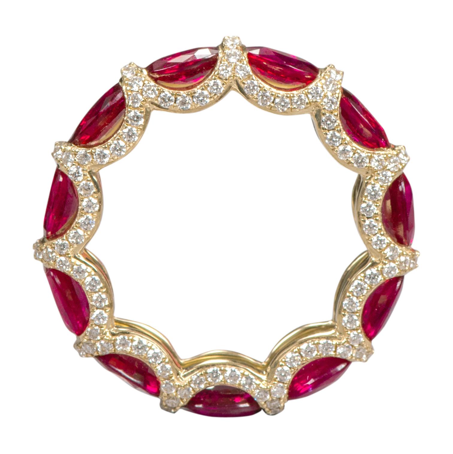 18 Karat Yellow Gold 6.40 Carat Ruby and Diamond Eternity Band Ring In New Condition For Sale In Jaipur, IN