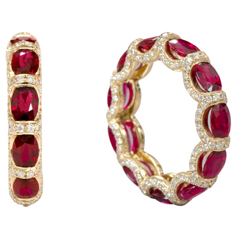 18 Karat Gelbgold 6,40 Karat Rubin und Diamant Ewigkeitsring im Angebot