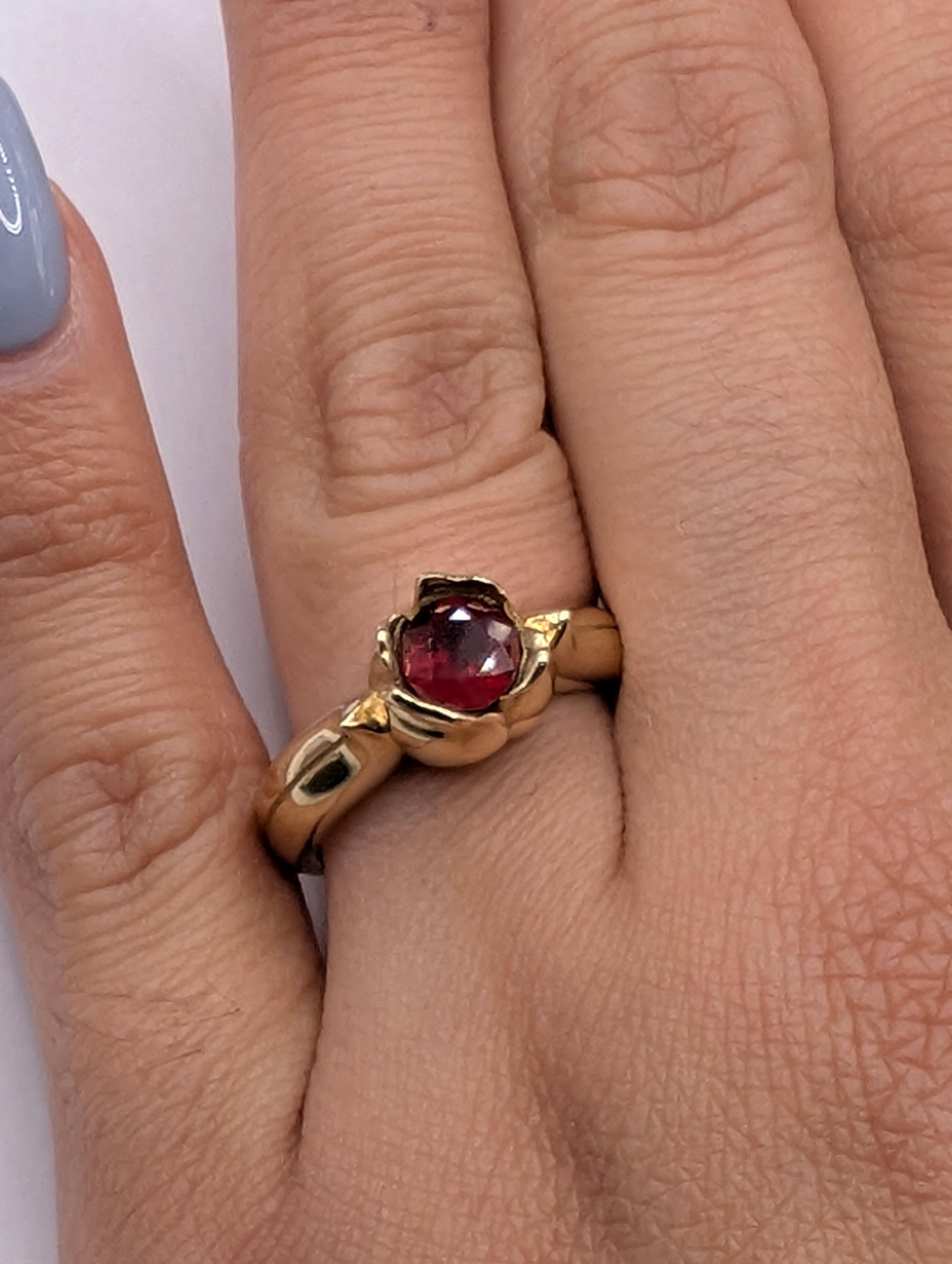 For Sale:  18 Karat yellow Gold .86 Carat Ruby Sapphire Tulip Sculpture Ring 7
