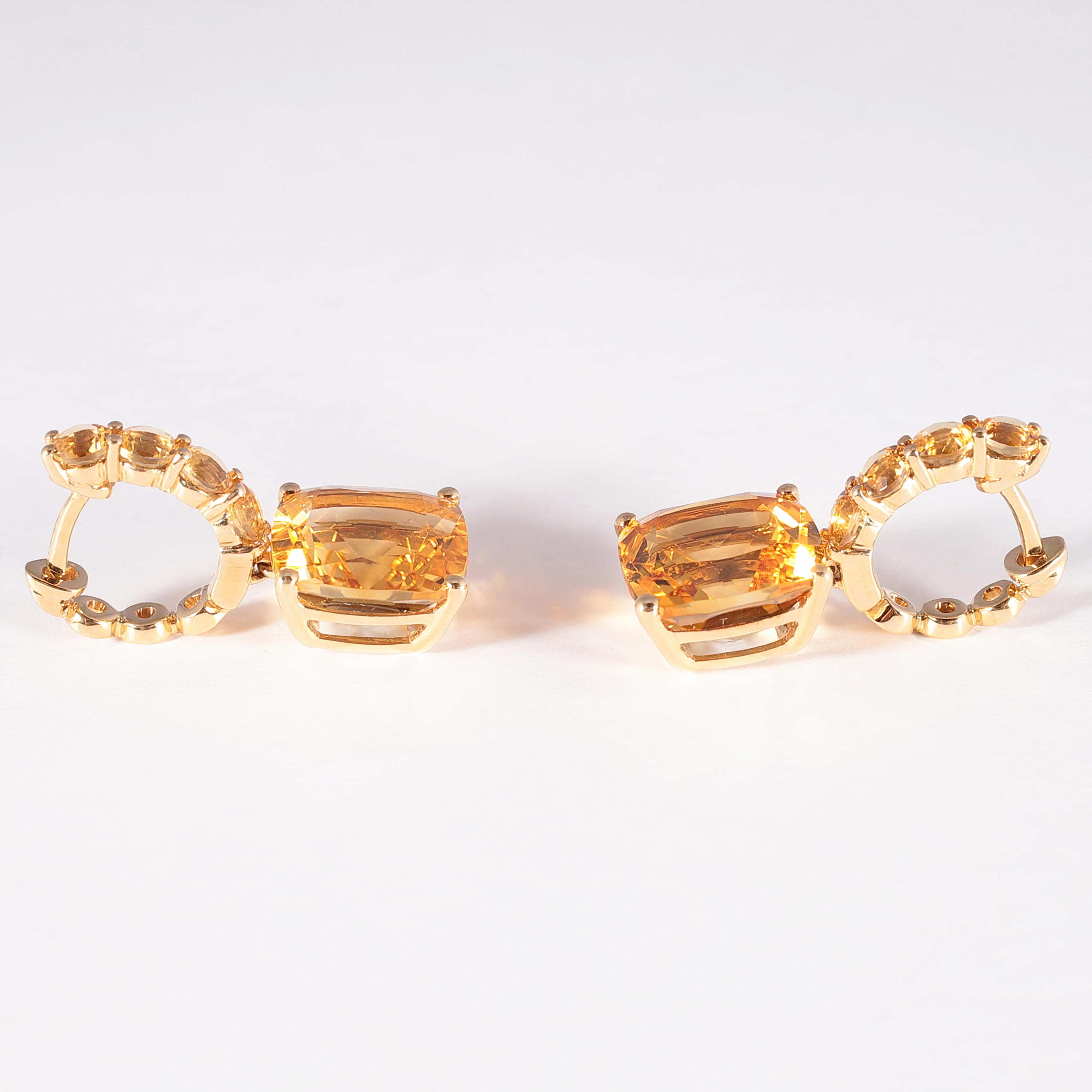 18 Karat Yellow Gold 9.10 Carat Citrine Earrings For Sale 1