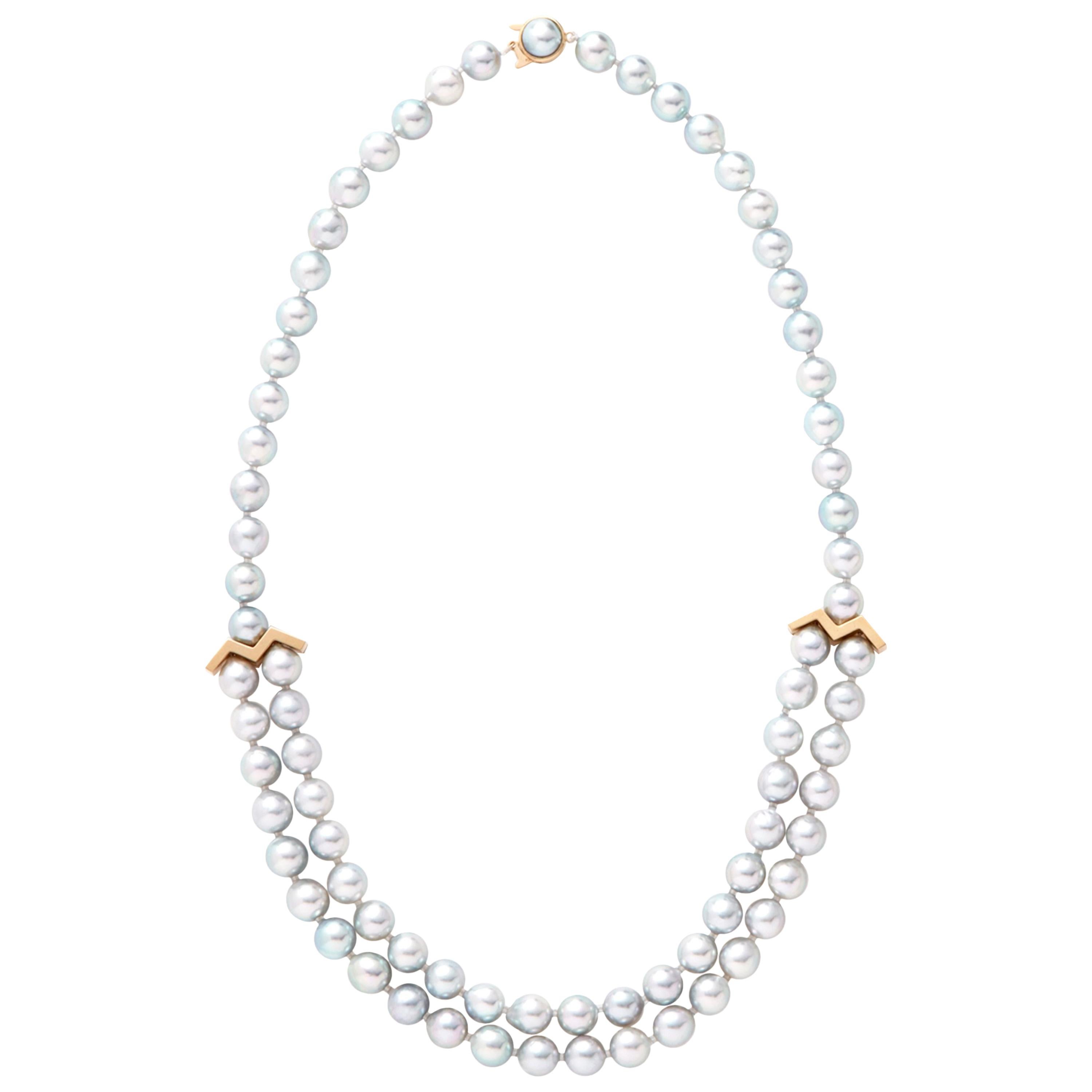 18 Karat Yellow Gold Akoya Pearl Necklace For Sale