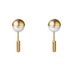 18 Karat Yellow Gold Akoya Pearl Pair Earrings