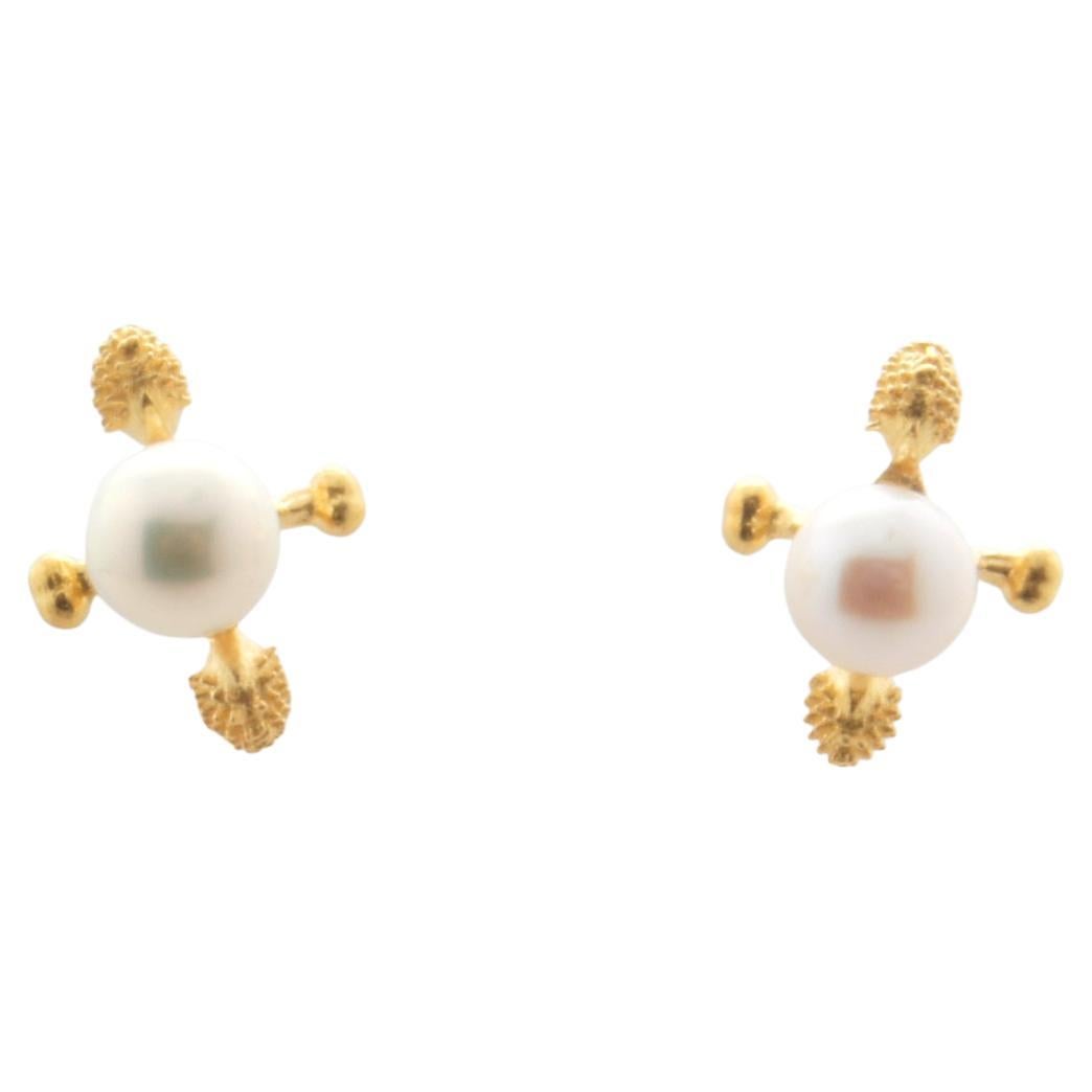  18-Karat Yellow Gold Akoya Pearl, "Touching the invisible" Star Earring For Sale