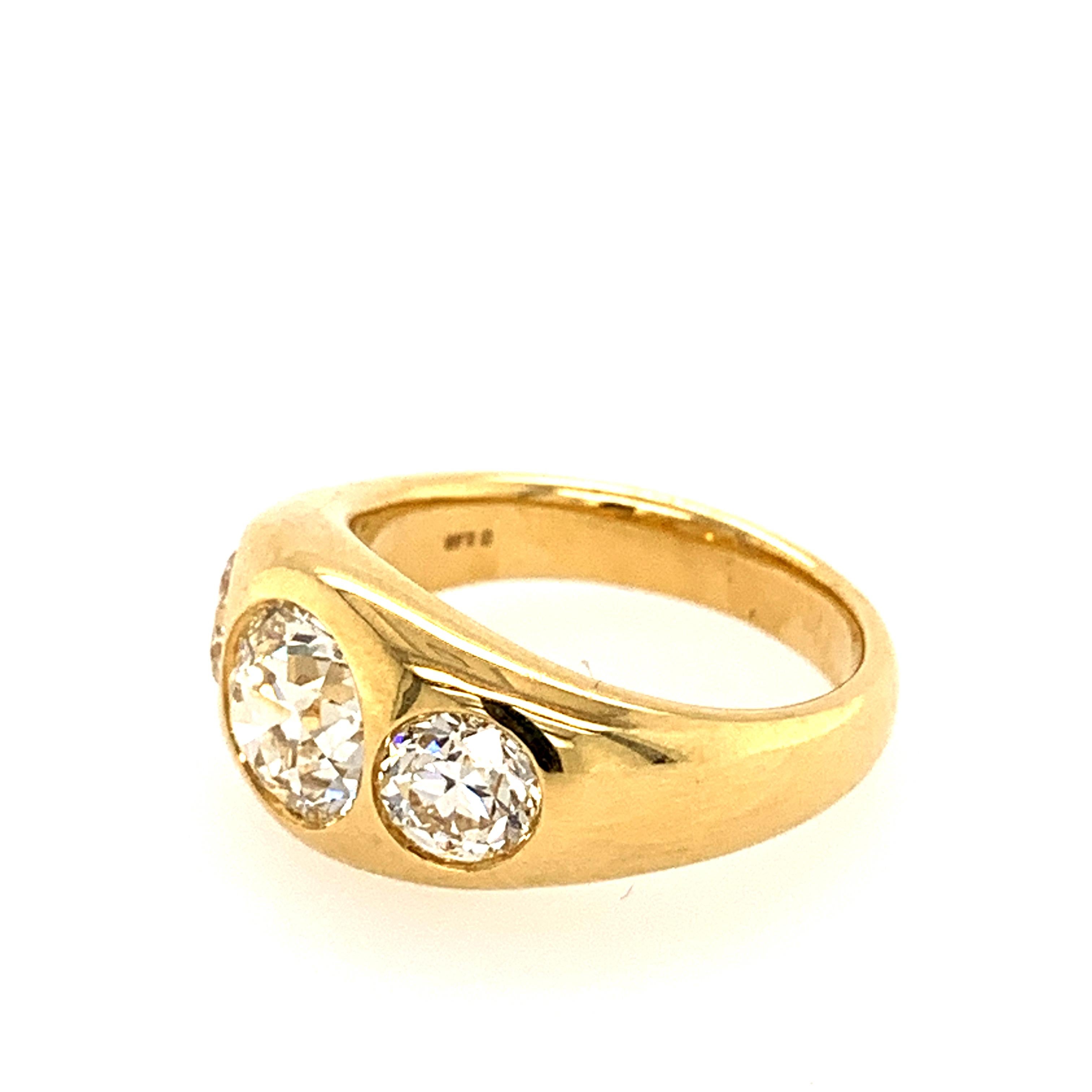 Round Cut 18 Karat Yellow Gold with 1.45 Carat Center Round Diamond Gypsy Ring