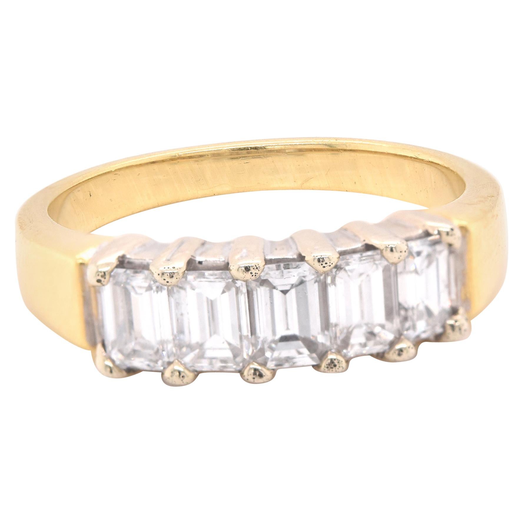 18 Karat Yellow Gold and 1.50 Carat Baguette Diamond Band Ring