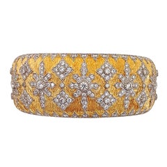 18 Karat Yellow Gold and 6.71 Carat Diamond Renaissance Style Cuff Bracelet