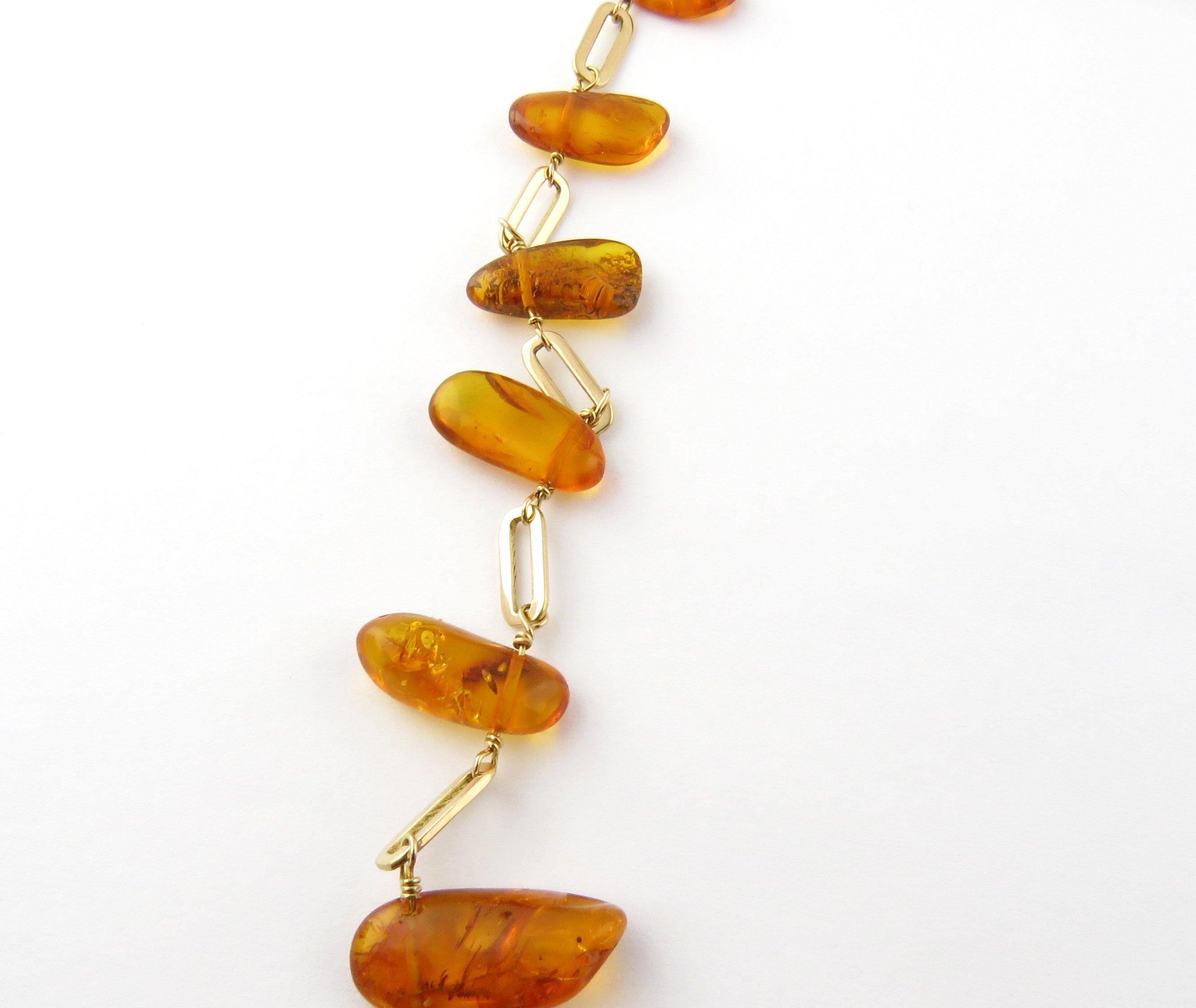 18 Karat Yellow Gold and Amber Necklace In Excellent Condition In Washington Depot, CT