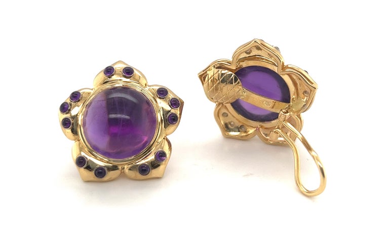 Modern 18 Karat Yellow Gold and Amethyst Flower Earclips For Sale