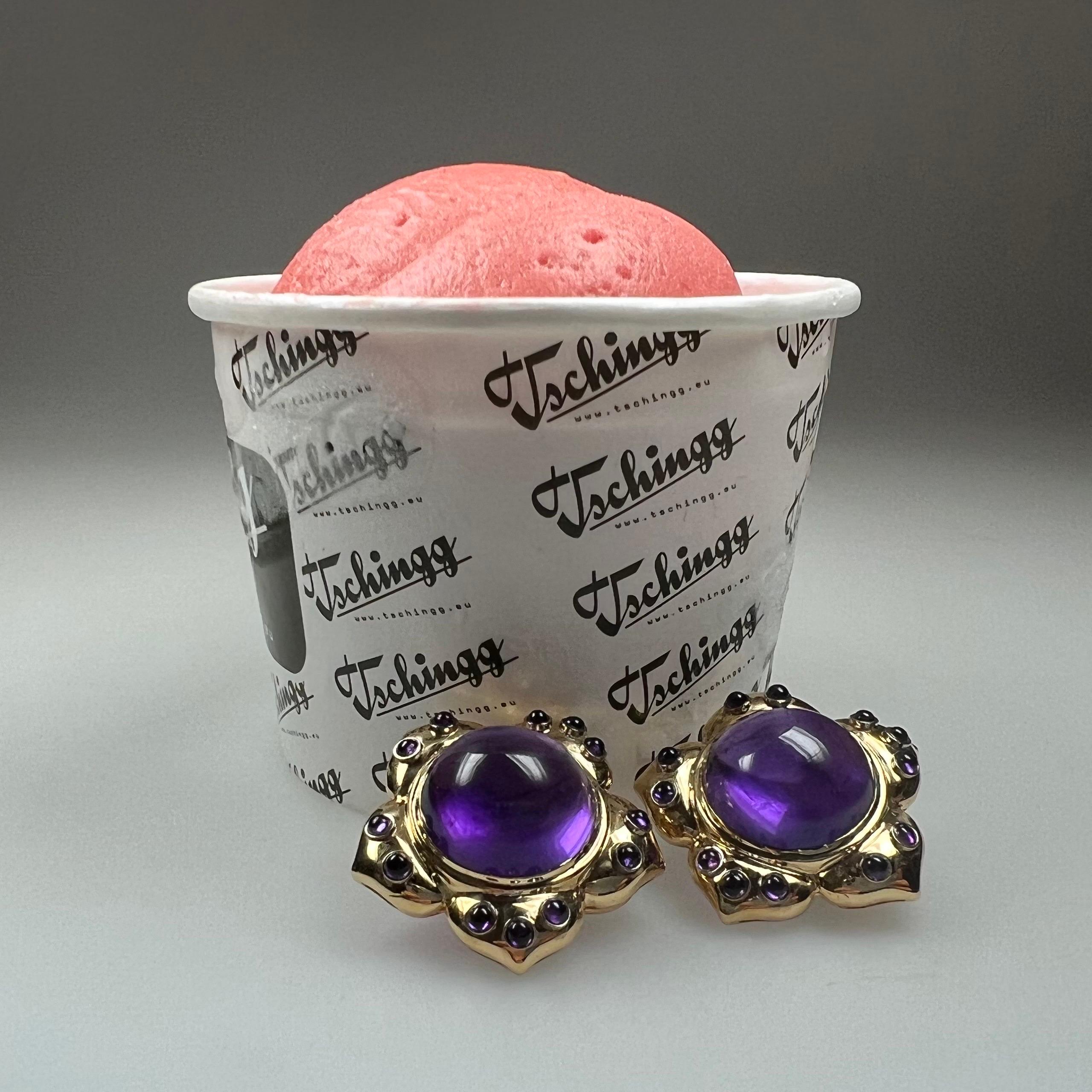 Women's 18 Karat Yellow Gold and Amethyst Flower Earclips
