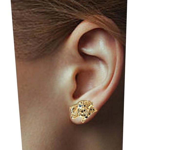 Women's 18 Karat Yellow Gold and Black Diamonds Leopard Stud Earrings For Sale