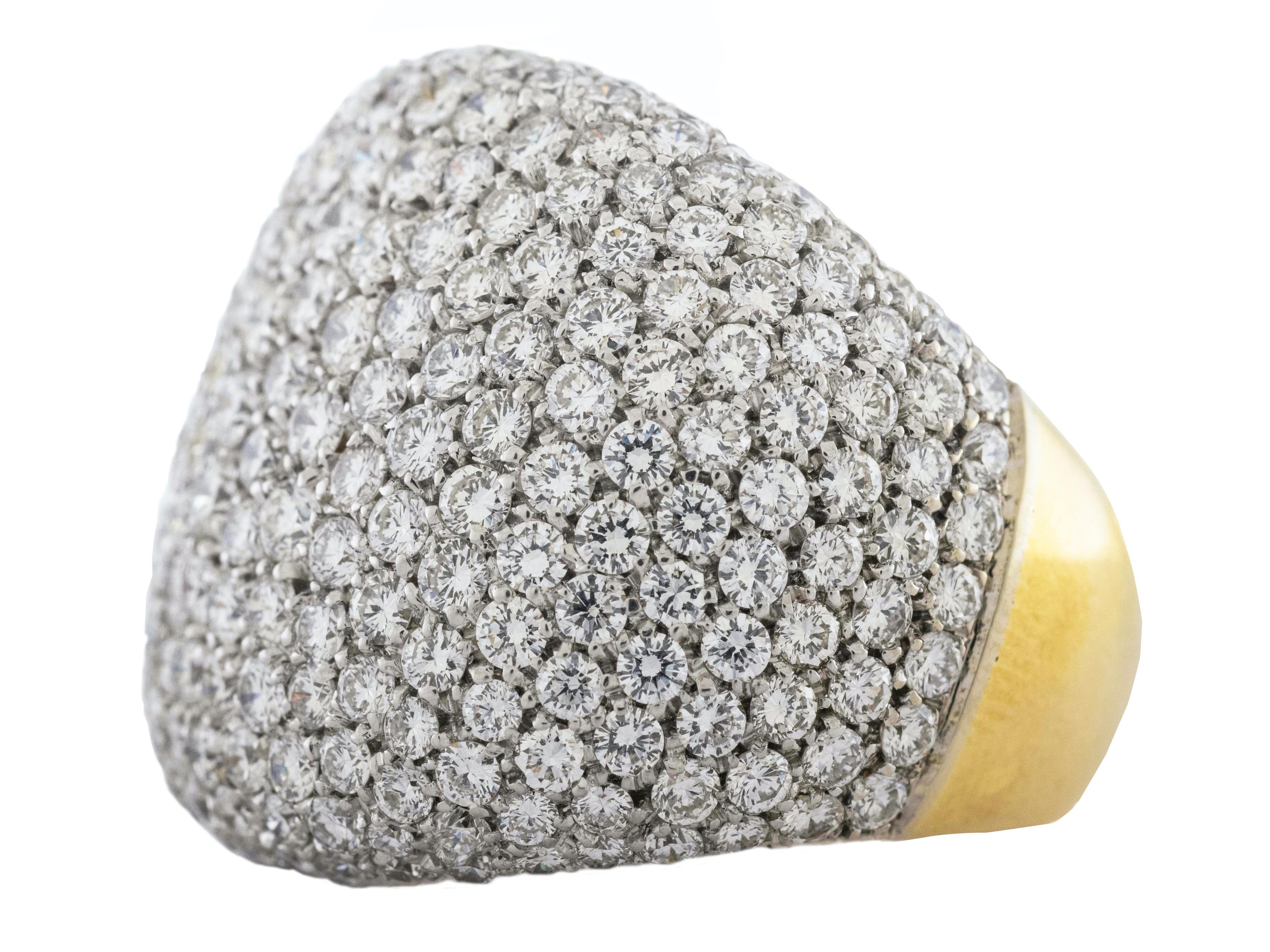 A very fine Diamond pave for ct 6.08
The pave is set on white gold
Made in 18 Karat yellow and white gold for gr 17.65
This ring has a funny Diamonds LOVE inscription on it's inside.
Made in Germany by WEMPE
Size 6,5
This ring can be resize a little.
