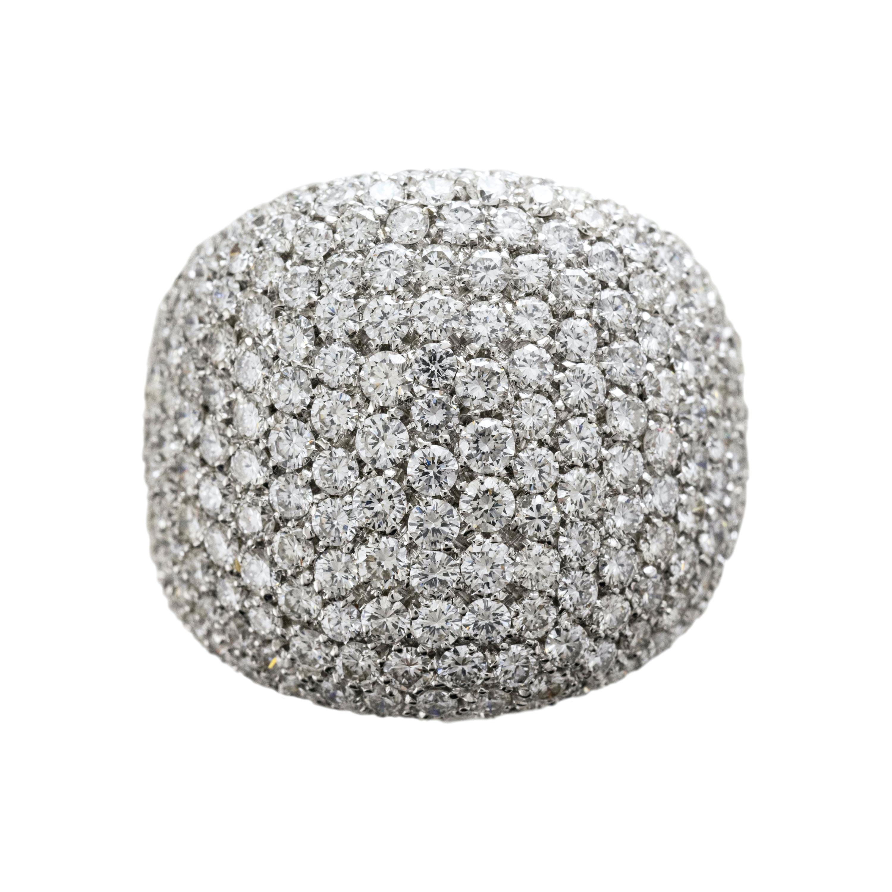 18 Karat Gelbgold und Karat 6,08 Diamanten Bombe Cocktail Ring