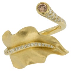 18 Karat Yellow Gold and Cognac Diamond Leaf Designed Ring