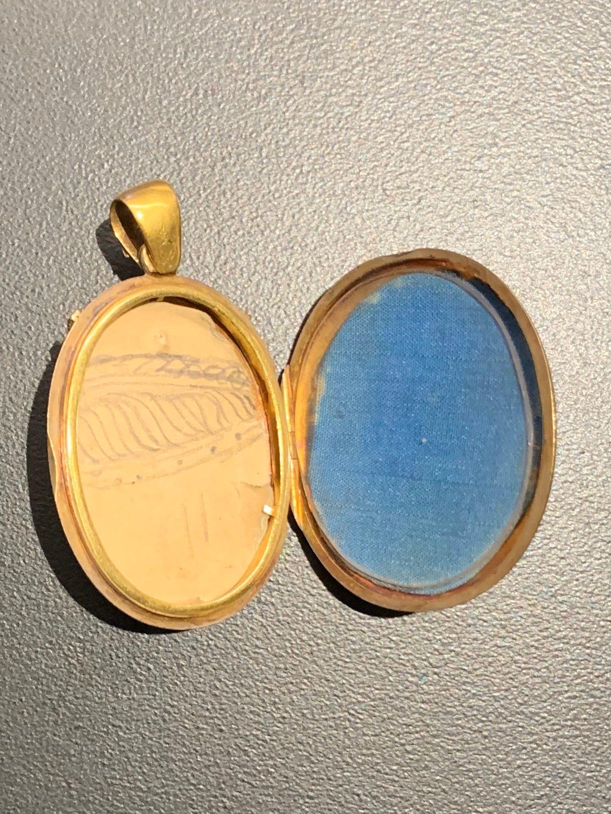 18 Karat Yellow Gold and Diamond and Persian Turquoise Locket In Good Condition In New York, NY
