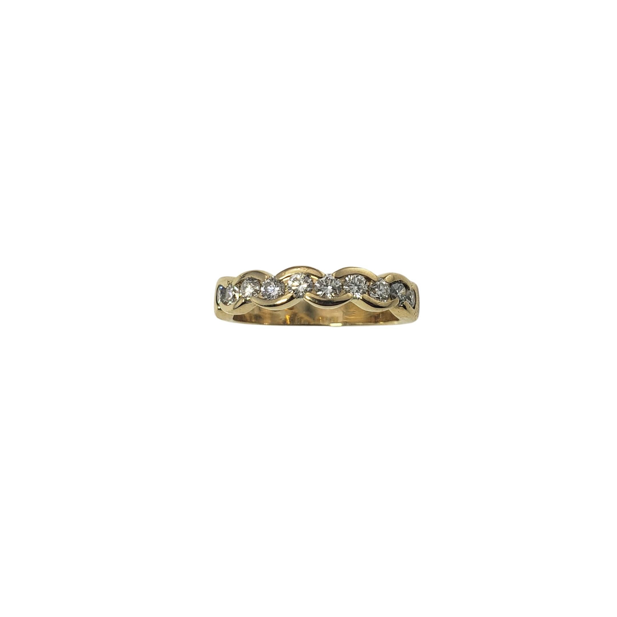 Round Cut 18 Karat Yellow Gold and Diamond Band Ring For Sale