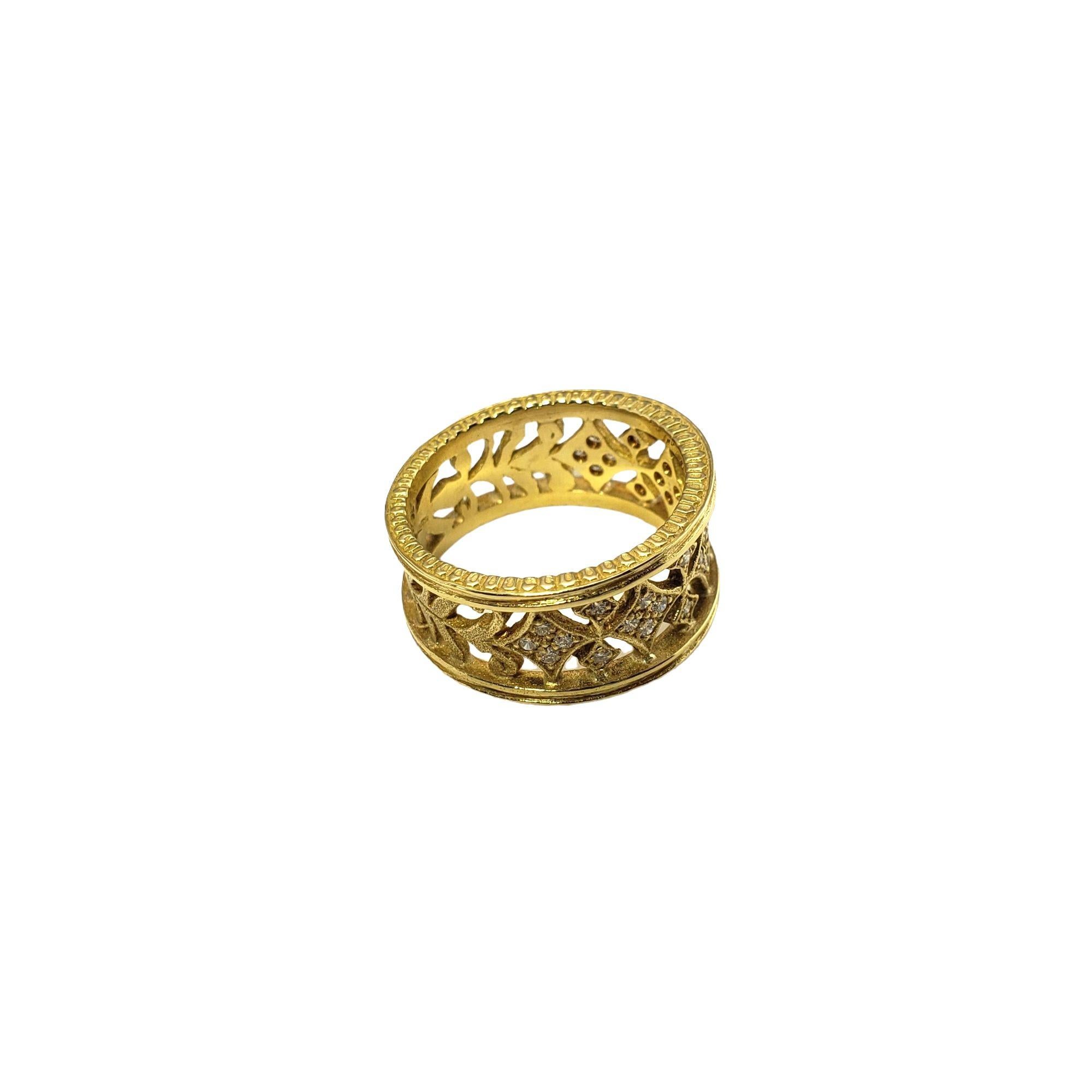 18 Karat Yellow Gold and Diamond Band Ring For Sale 1