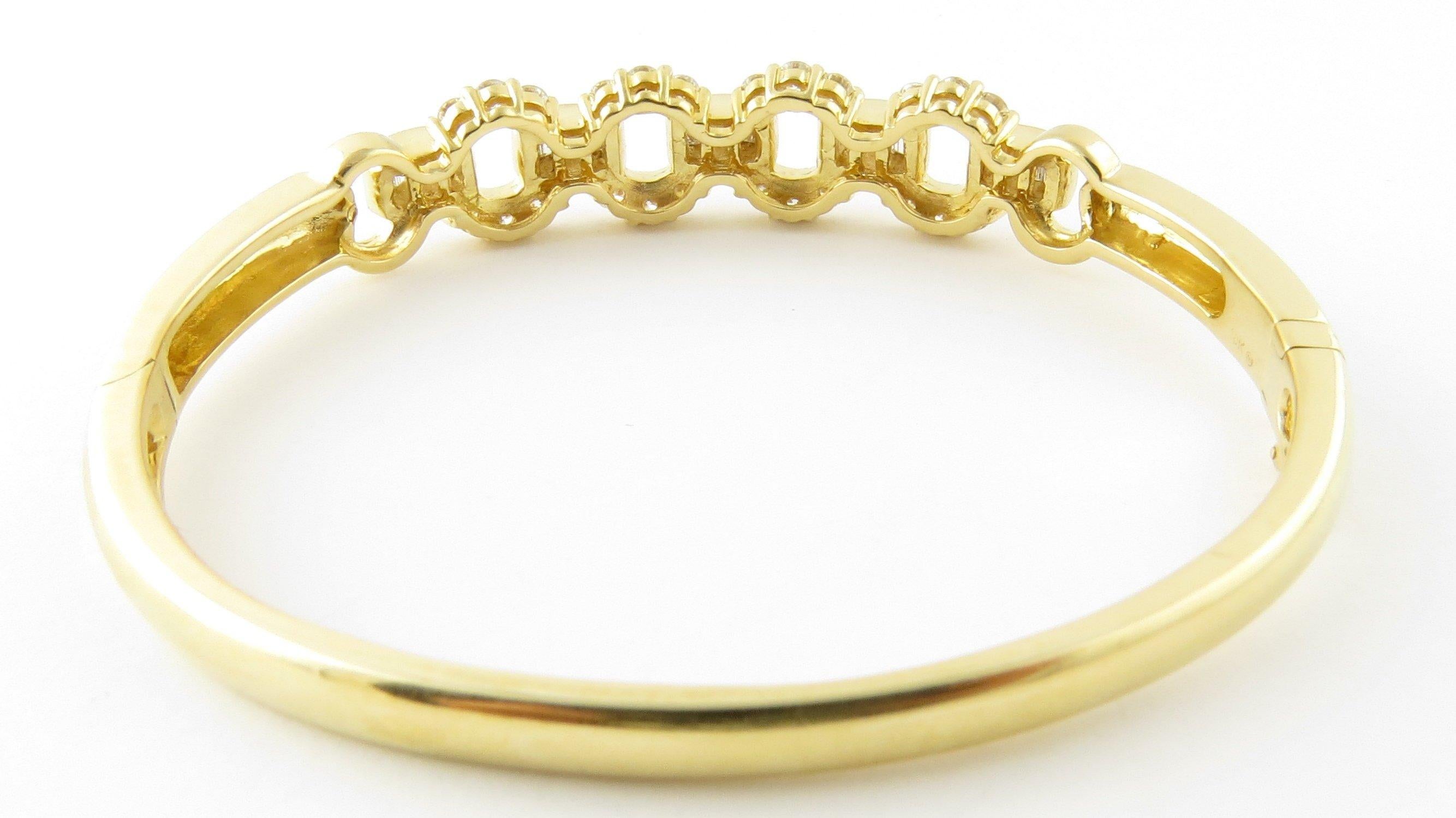 18 Karat Yellow Gold and Diamond Bangle Bracelet 4