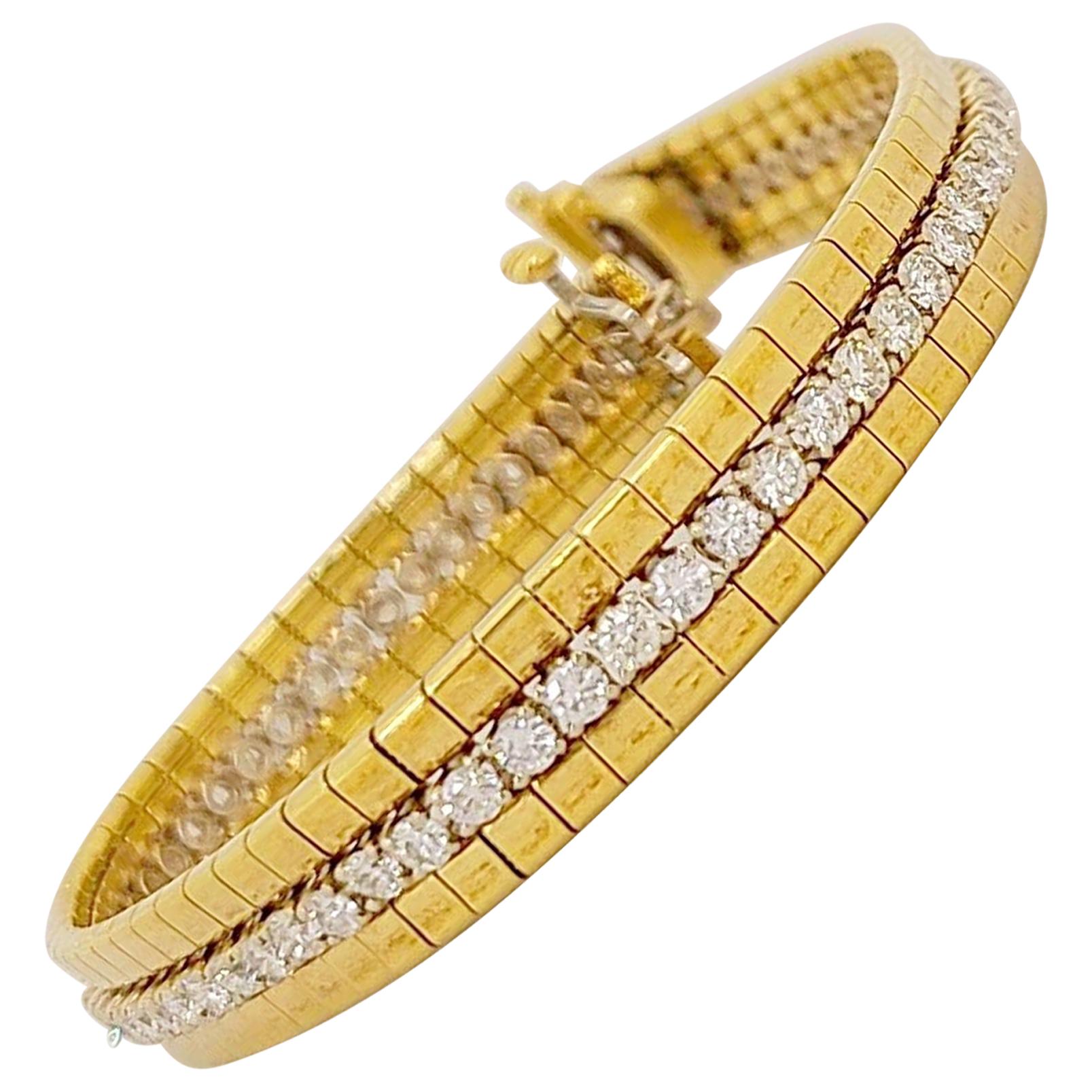 18 Karat Yellow Gold and Diamond Bracelet For Sale