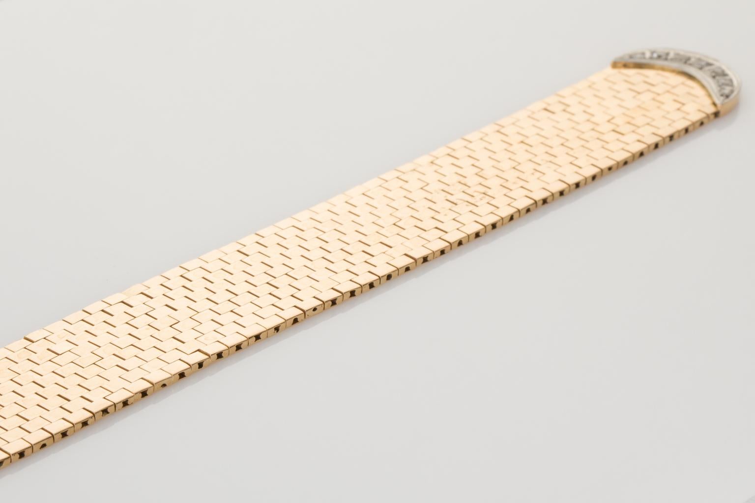 Round Cut 18 Karat Yellow Gold and Diamond Brickwork Flexible Belt Buckle Bracelet