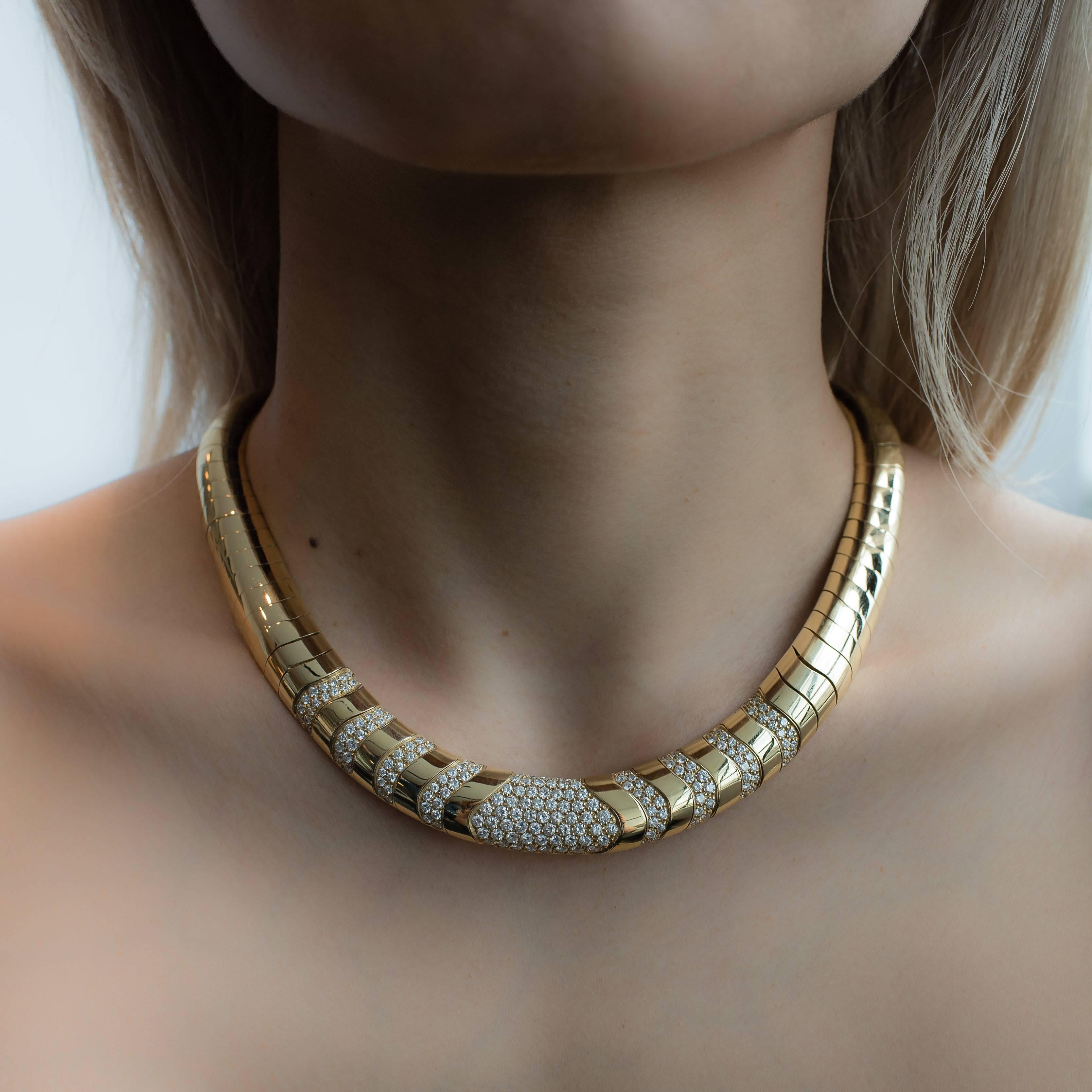 gold diamond collar necklace