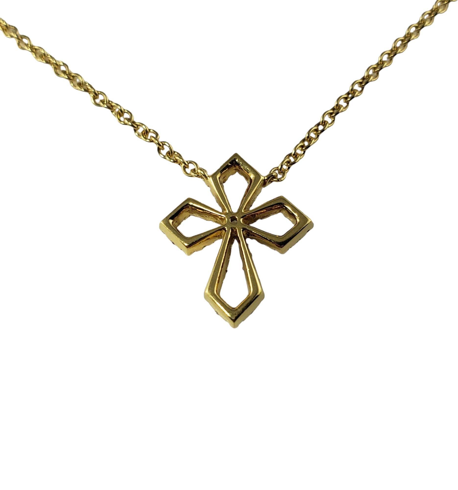 18 Karat Yellow Gold and Diamond Cross Pendant Necklace In Good Condition For Sale In Washington Depot, CT