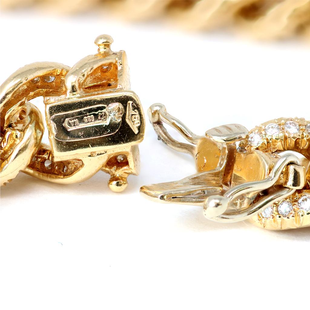 Modern 18 Karat Yellow Gold and Diamond Curb Link Bracelet