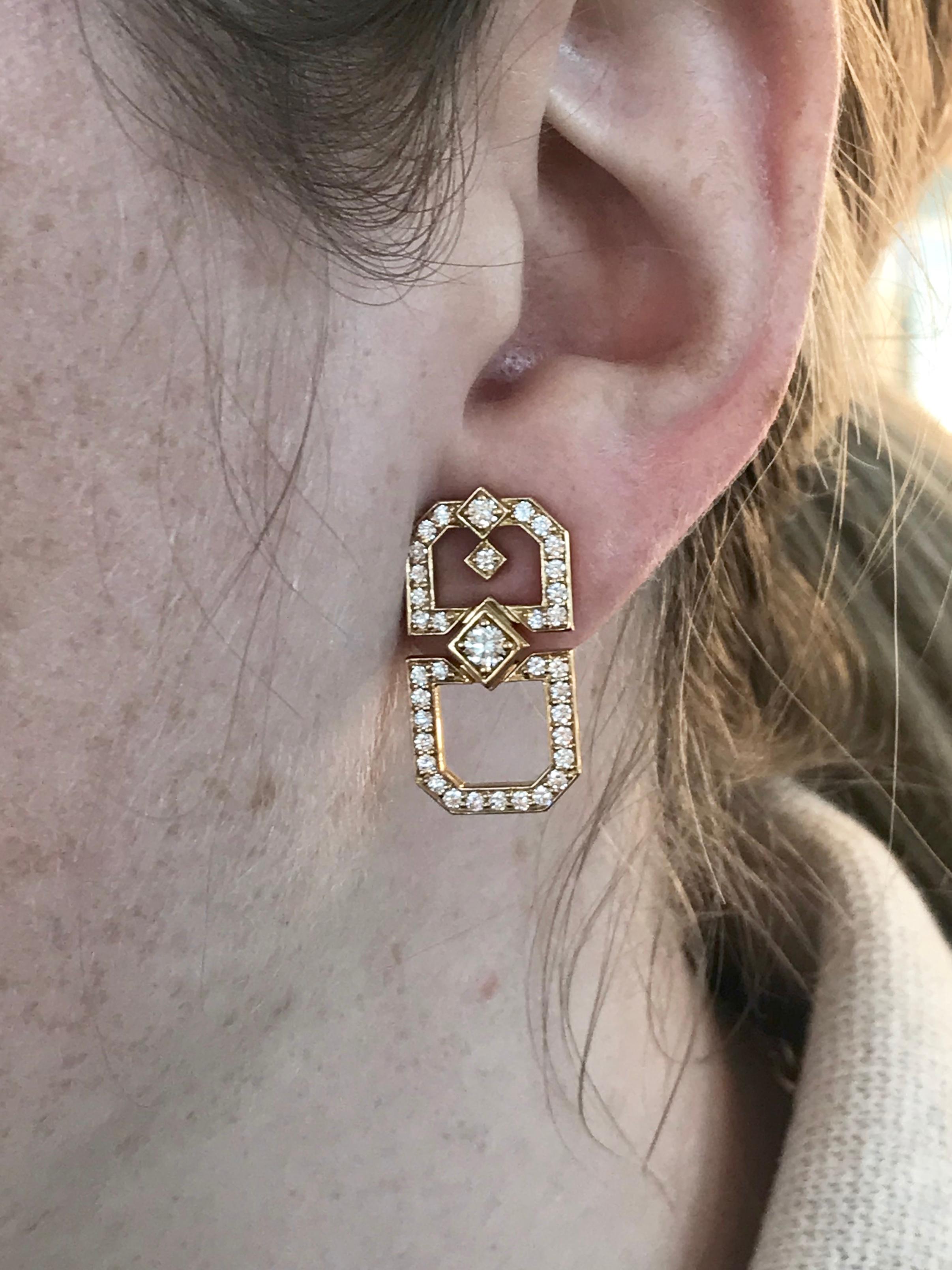 These 18k yellow gold and diamond 
