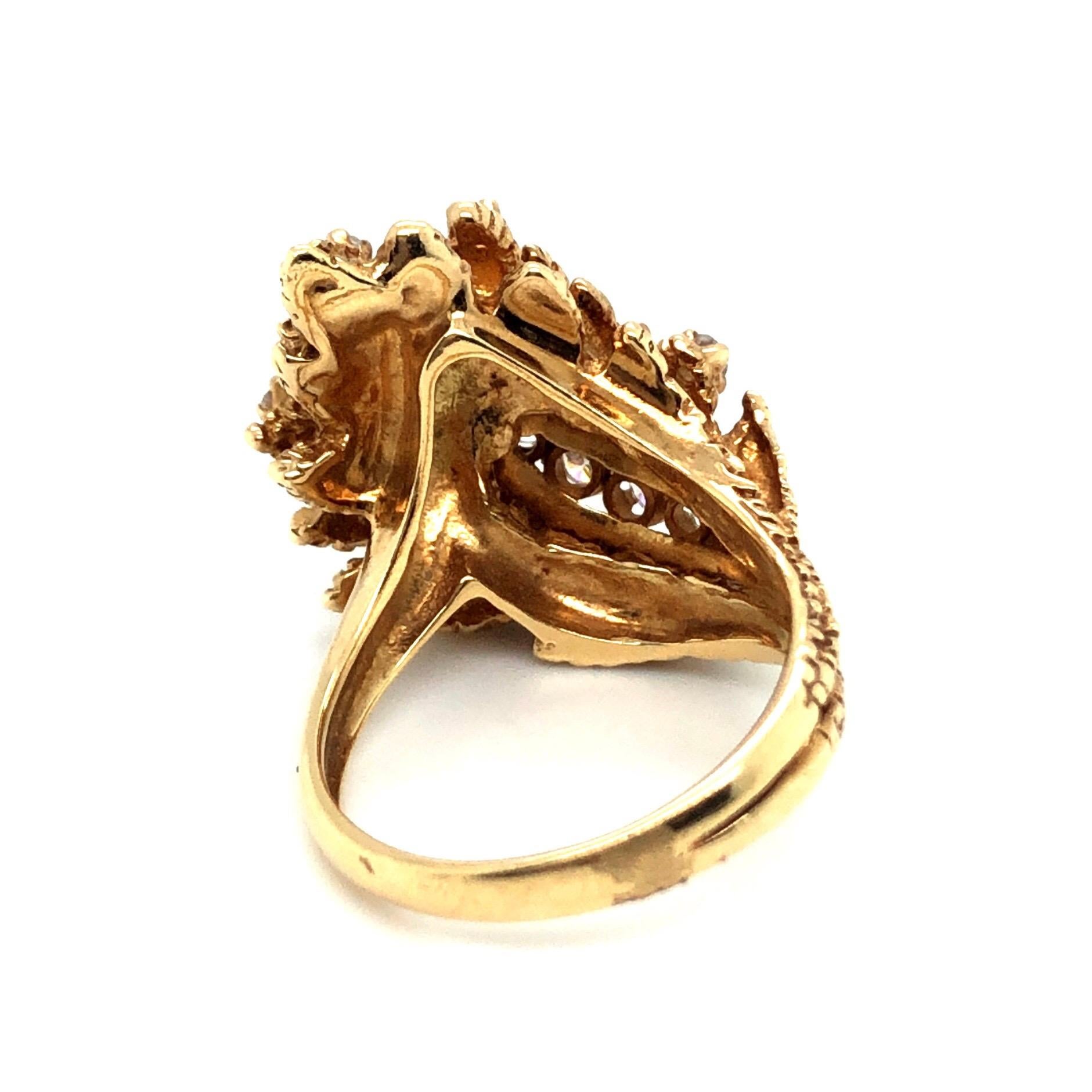 18 Karat Yellow Gold and Diamond Dress/Cocktail Ring, circa 1970 In Good Condition For Sale In Zurich, CH