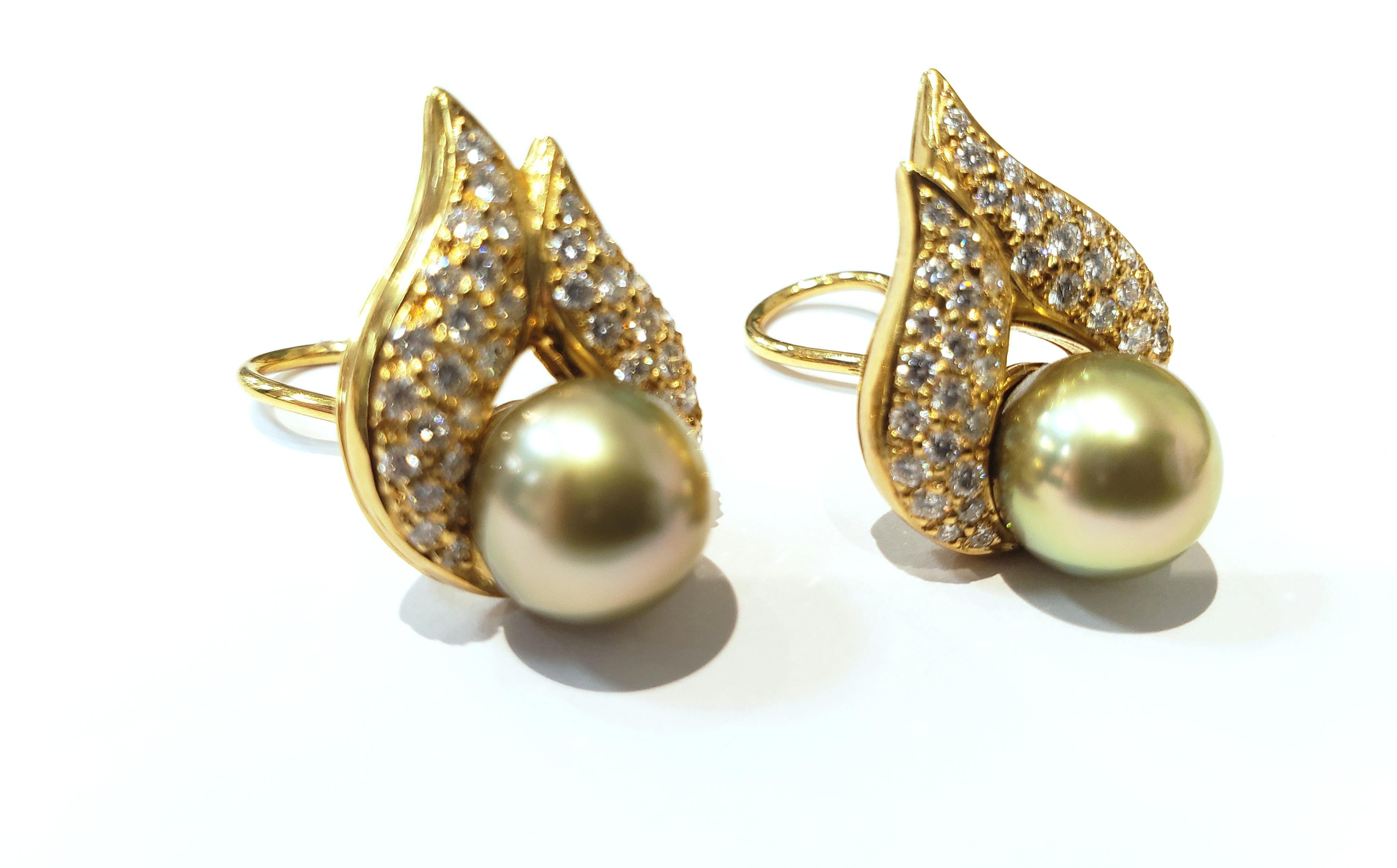 Contemporary 18 Karat Yellow Gold and Diamond Earrings with Pistachio Pearls by Gumuchian For Sale