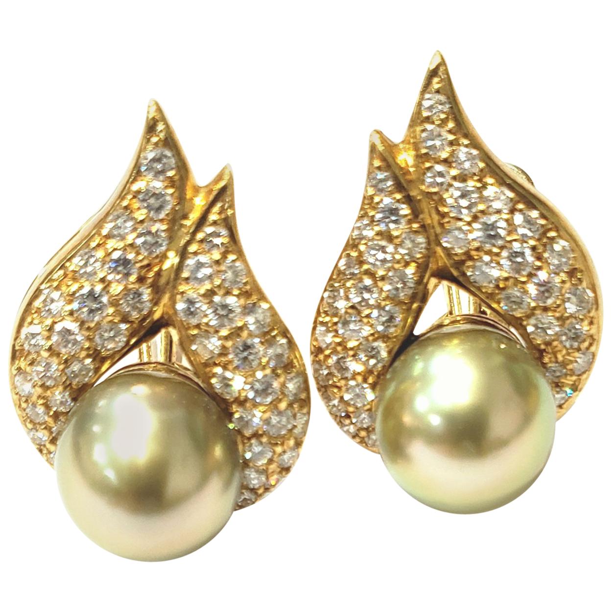 18 Karat Yellow Gold and Diamond Earrings with Pistachio Pearls by Gumuchian For Sale