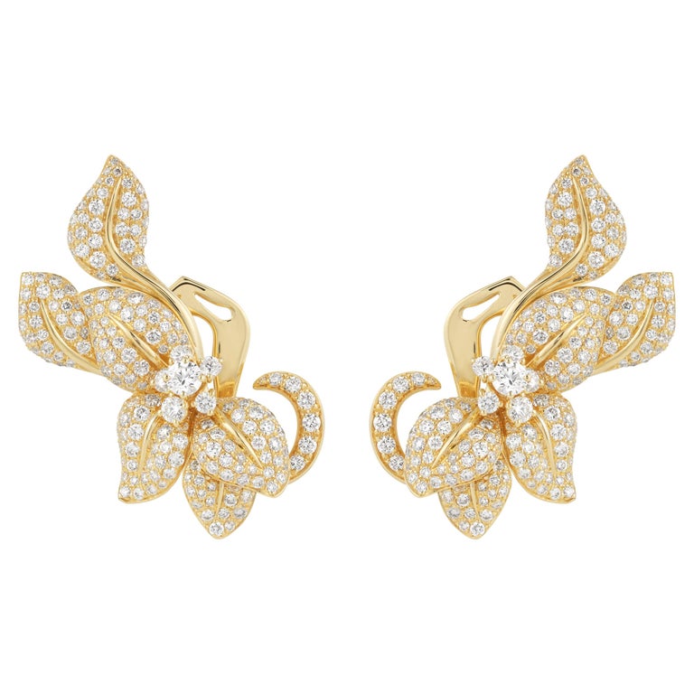 18 Karat Yellow Gold and Diamond Fleur de Lis Earrings For Sale at 1stDibs