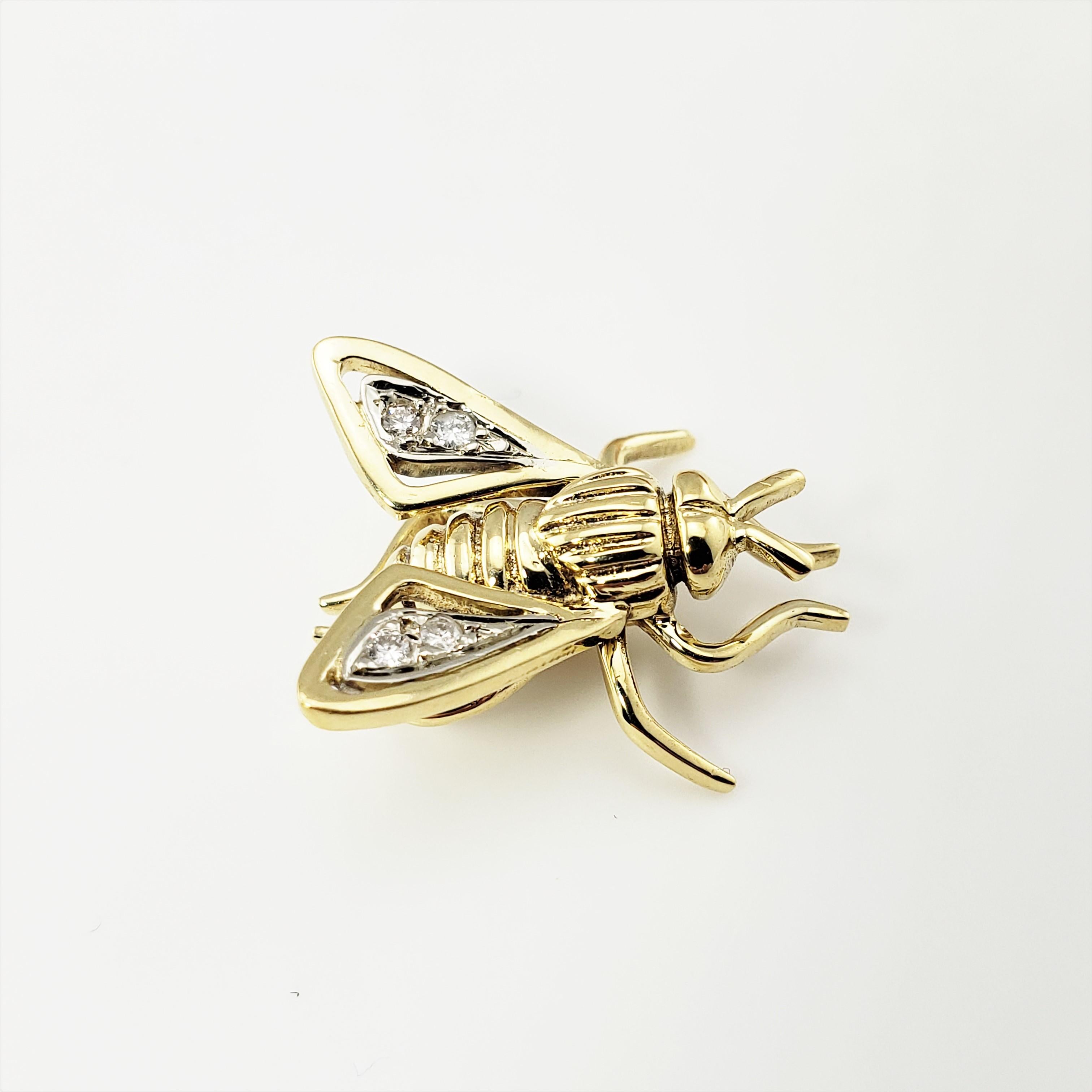 18 Karat Yellow Gold and Diamond Fly Pin/Brooch-

This lovely 3D brooch features a beautifully detailed fly accented with four round brilliant cut diamonds set in 18K yellow gold.

Approximate total diamond weight:  .04 ct.

Diamond color: 