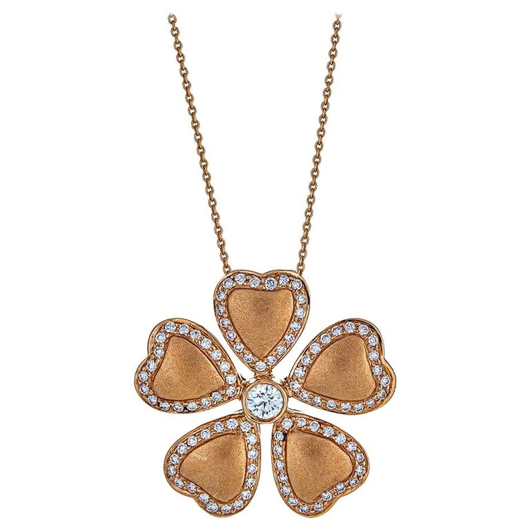 18 Karat Yellow Gold And Diamond Flower Pendant Necklace Contemporary Design For At 1stdibs - Diamond Flower Pendant