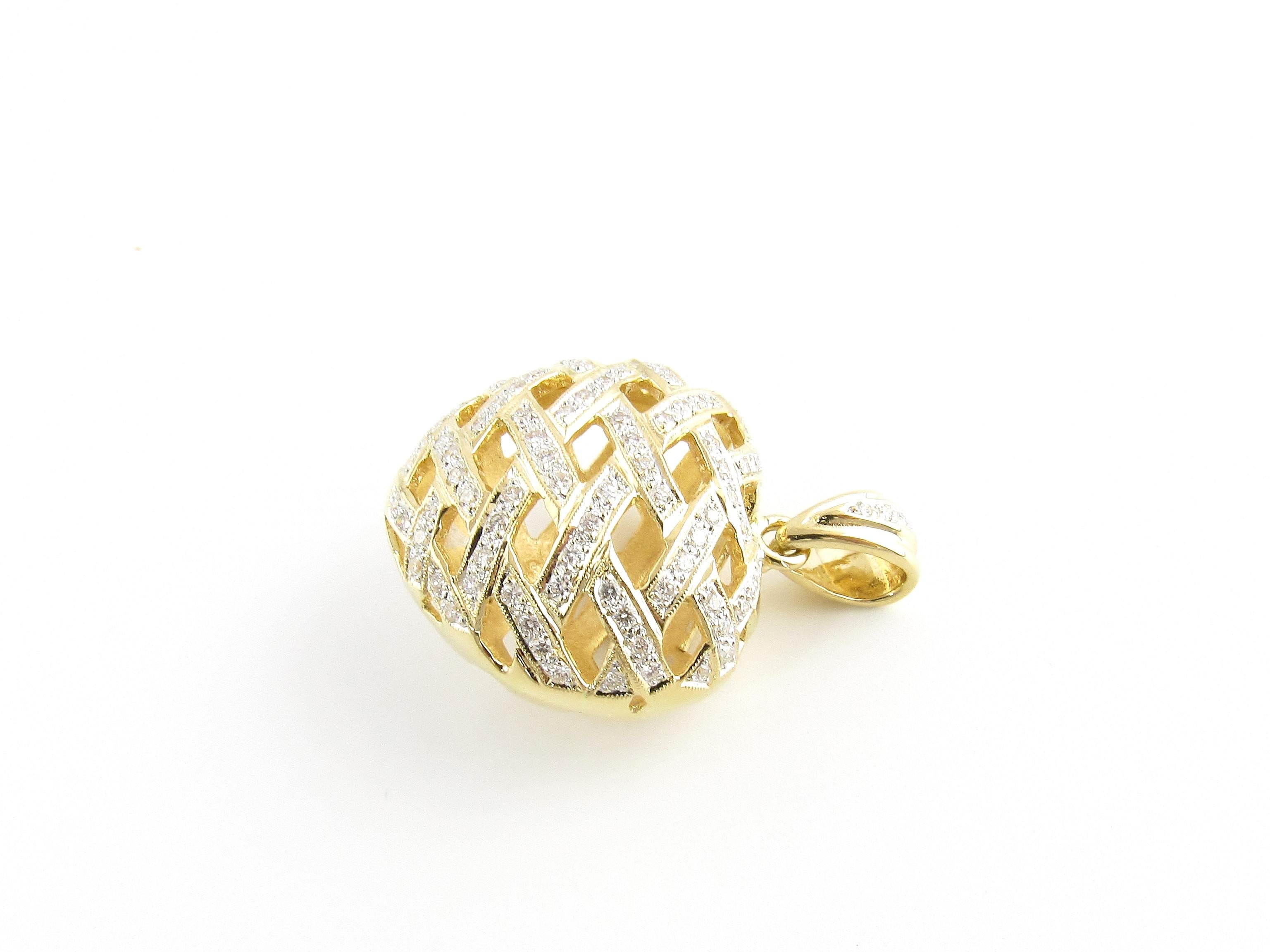 Round Cut 18 Karat Yellow Gold and Diamond Heart Pendant For Sale