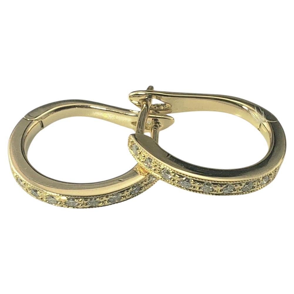 Boucles d'oreilles Huggie en or jaune 18 carats et diamants #22576
