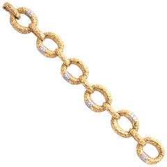 18 Karat Yellow Gold and Diamond Link Bracelet by Van Cleef & Arpels