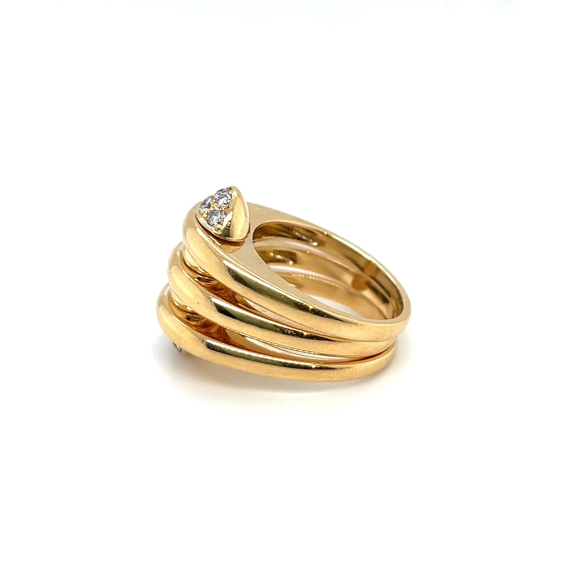 Ring aus 18 Karat Gelbgold und Diamanten von Bvlgari (Moderne) im Angebot