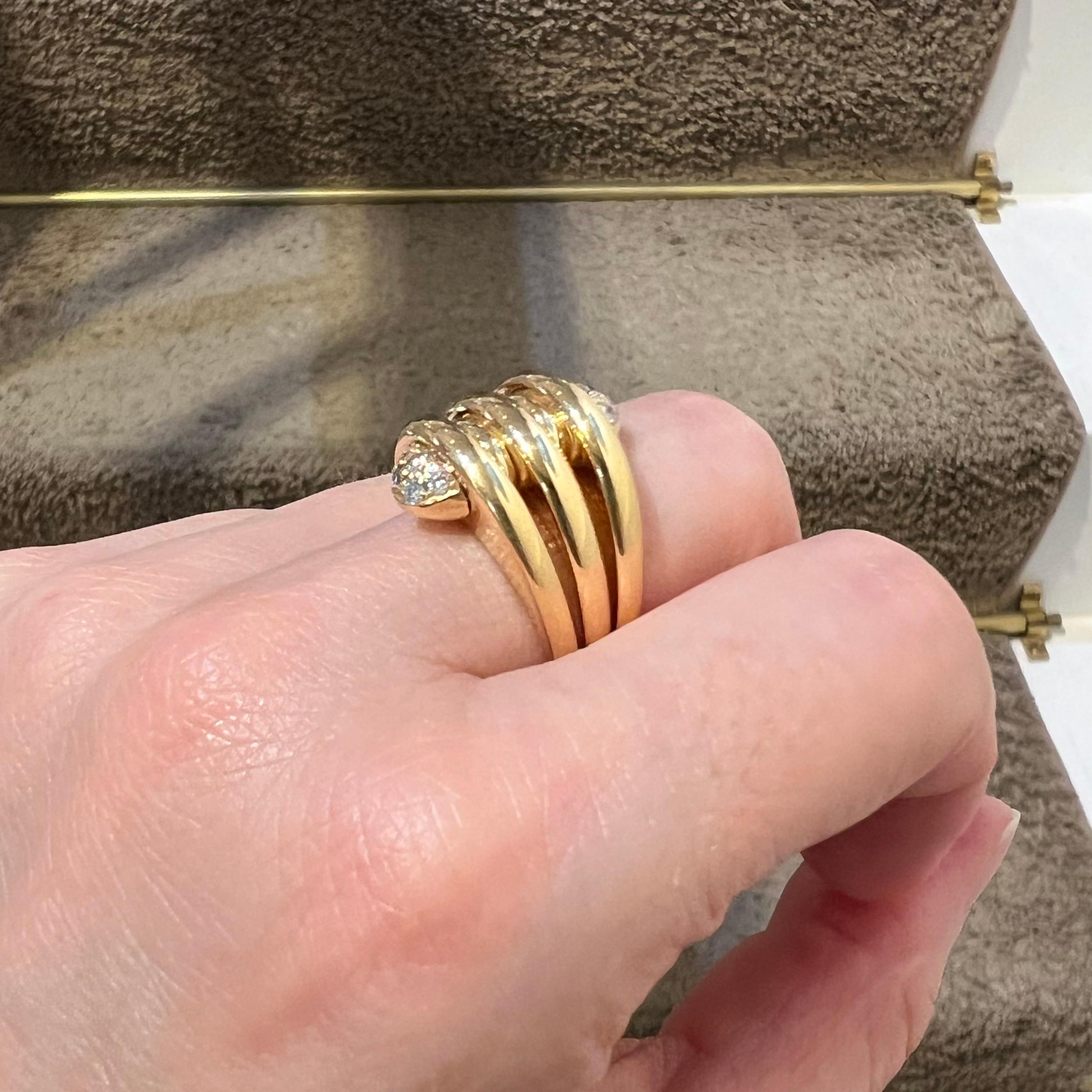 Ring aus 18 Karat Gelbgold und Diamanten von Bvlgari im Angebot 1