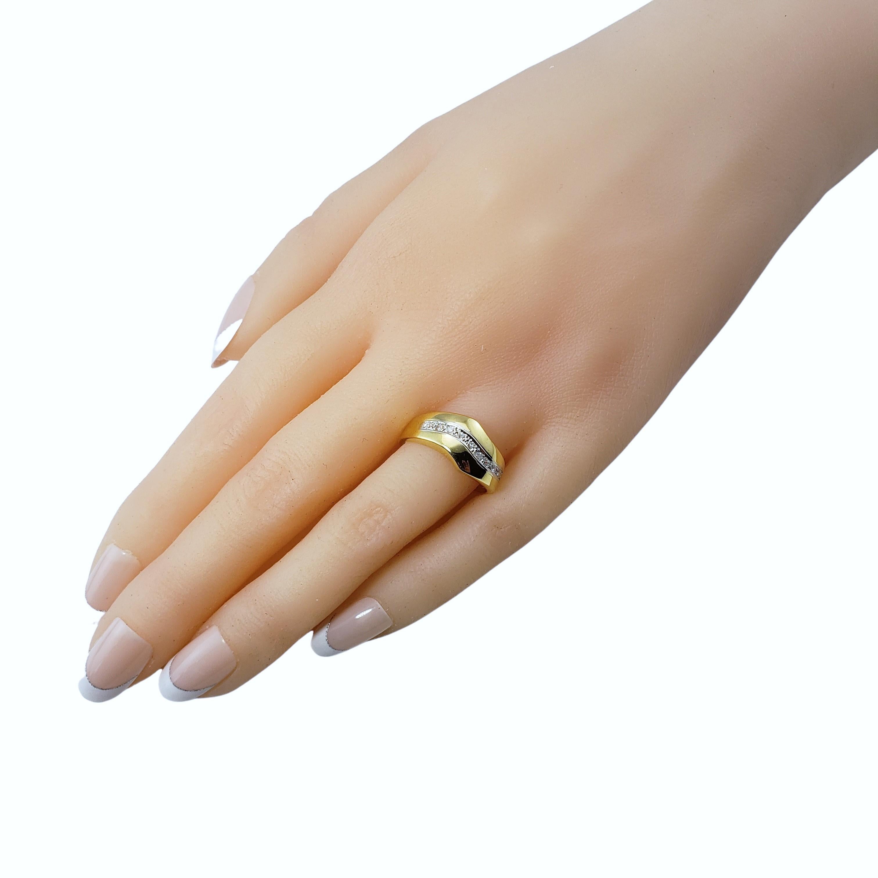 18 Karat Yellow Gold and Diamond Ring 3