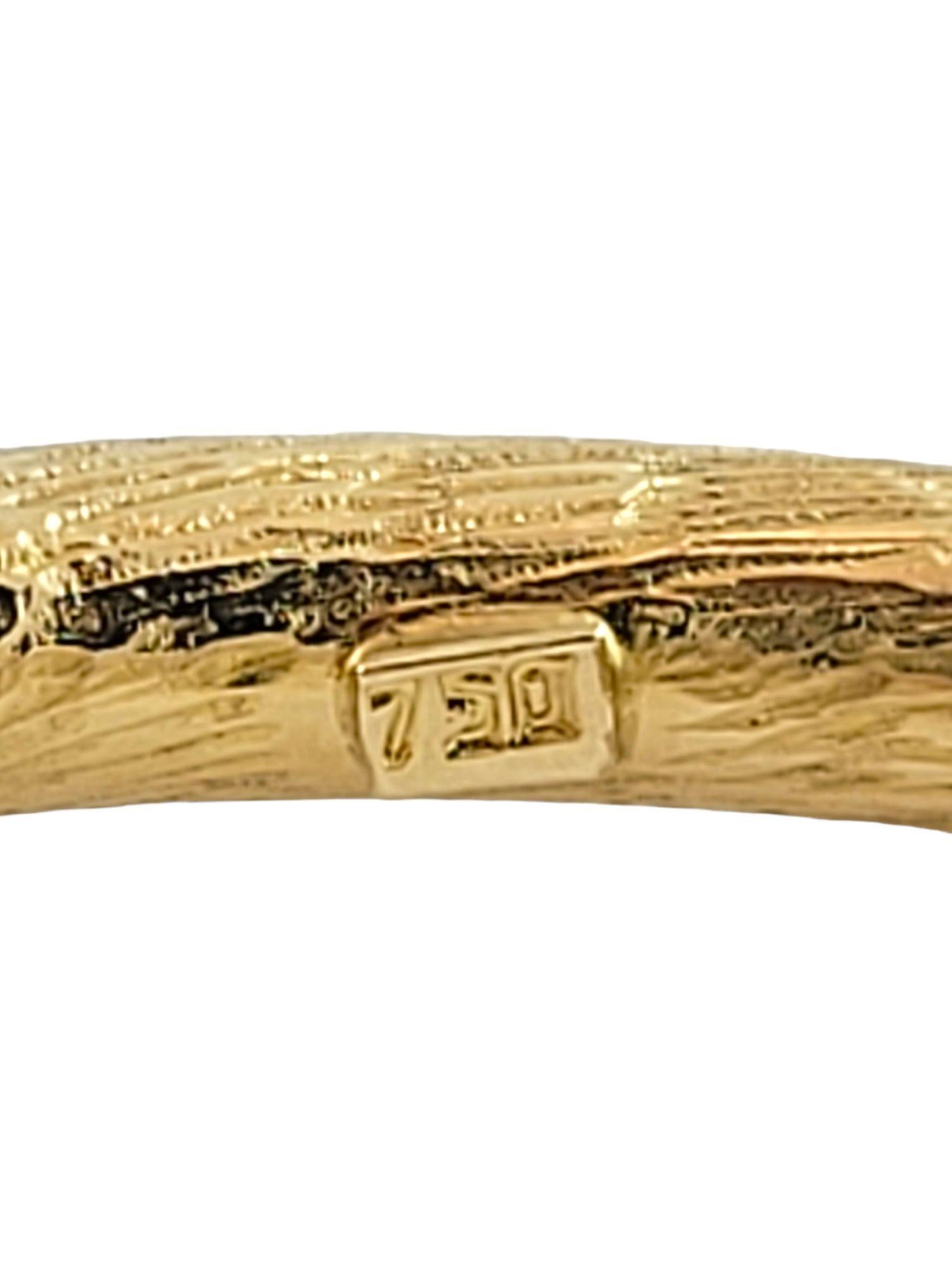 18 Karat Yellow Gold and Diamond Serpent Head Bangle Bracelet For Sale 4