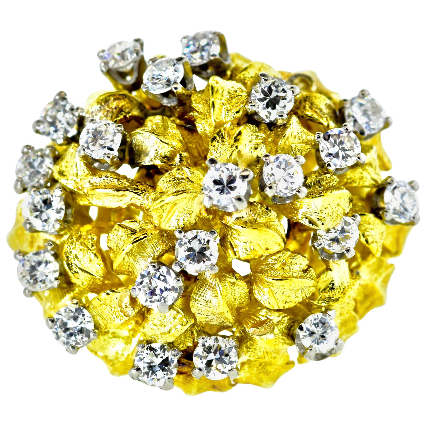 18 Karat Yellow Gold and Diamond Vintage Ring, circa 1960