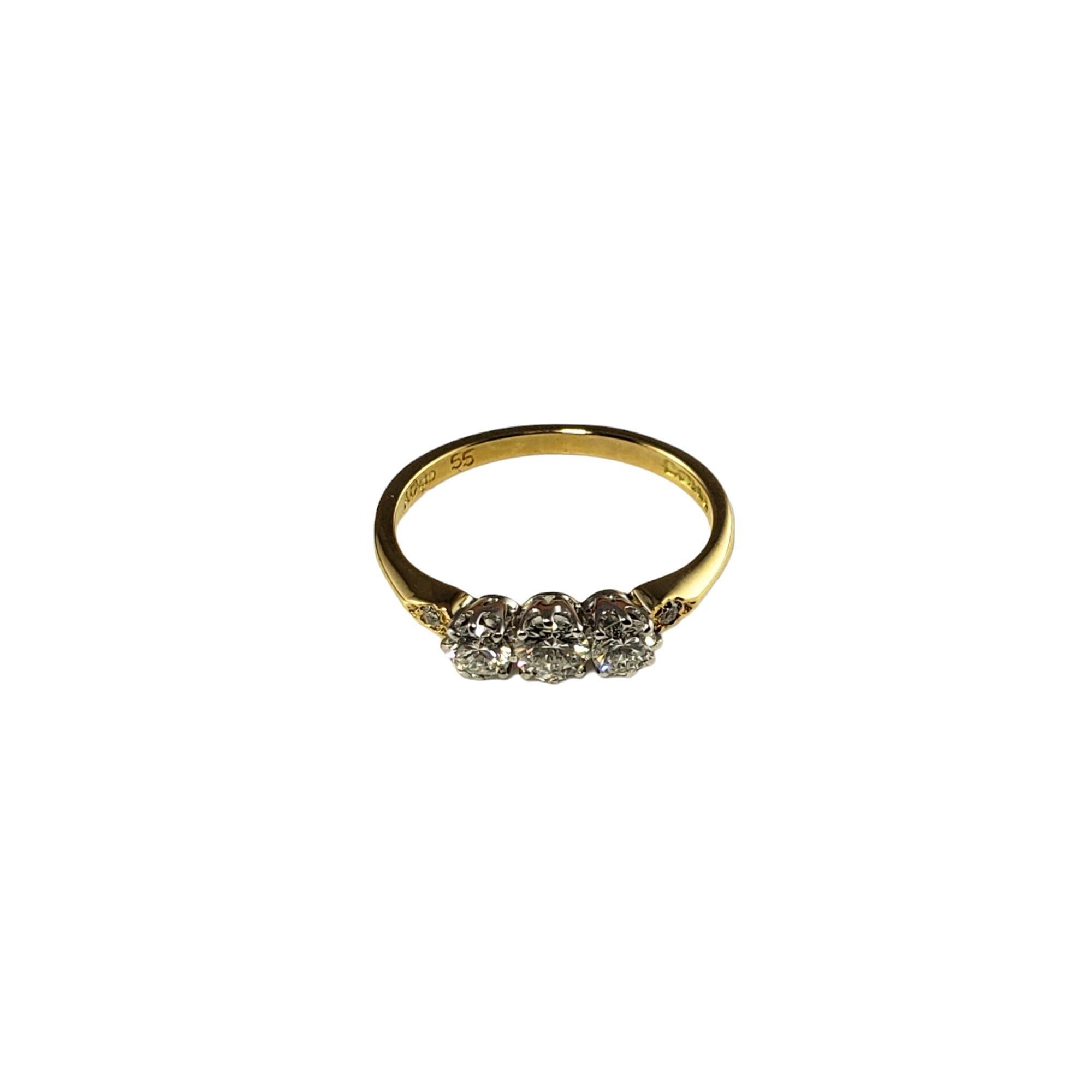 18 Karat Yellow Gold and Diamond Wedding Anniversary Ring For Sale 1