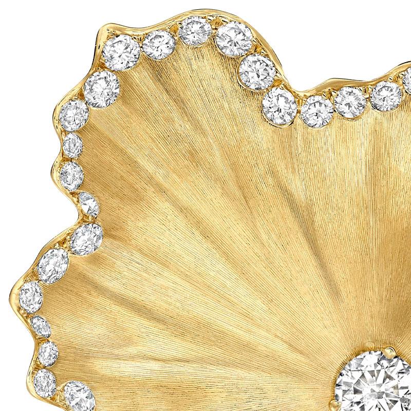 18 Karat Yellow Gold and Diamonds Earrings In New Condition In Mayfair, London, GB
